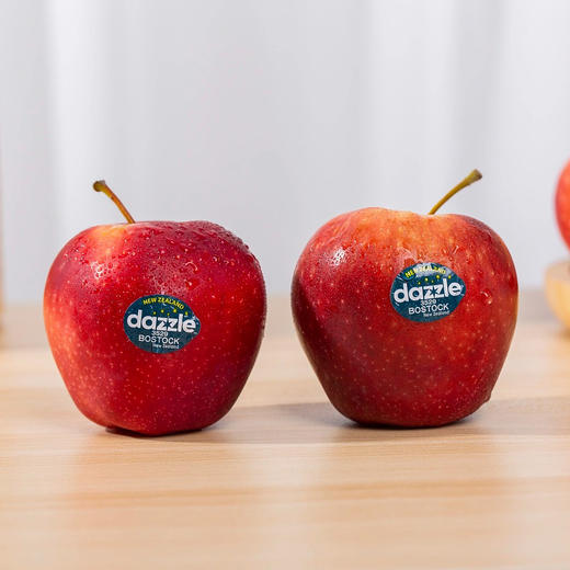 新西兰 丹烁苹果 新鲜当季 有机种植 脆甜可口 10个装/盒（约2.5斤） 商品图3