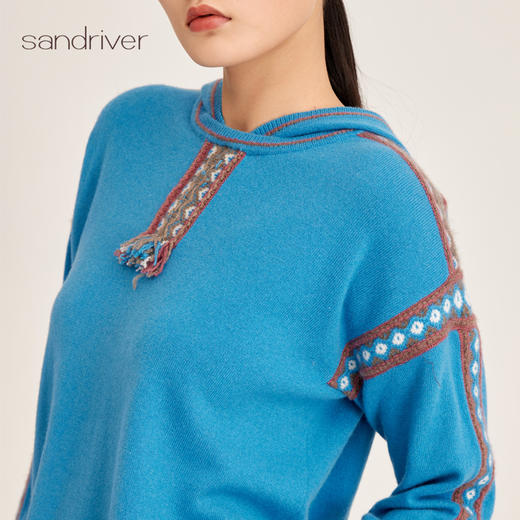 羊绒异域风休闲带帽女套衫SJF95W316A 商品图1
