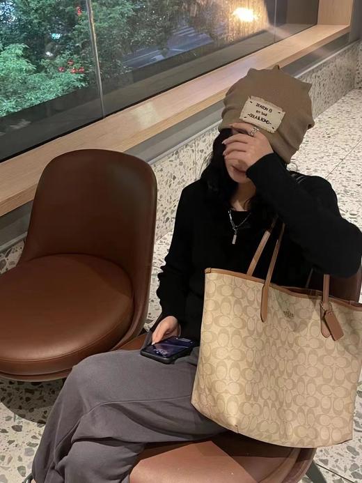 COACH/蔻驰City Tote托特经典老花购物袋 大容量单肩手提托特包焦糖色/奶茶色 商品图13