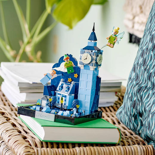 乐高积木L43232乐高迪士尼系列彼得·潘与温蒂飞越伦敦 商品图1