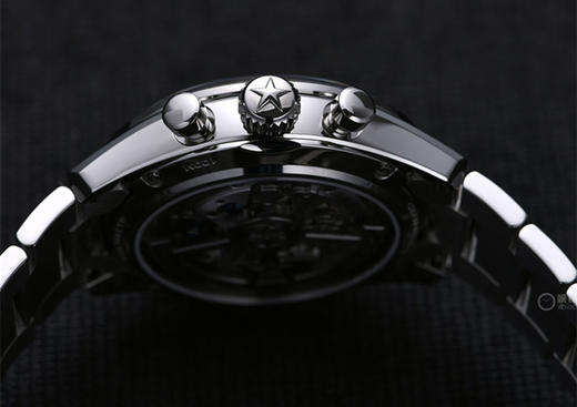 真力时 Zenith CHRONOMASTER旗舰系列开心腕表 03.3300.3604/69.M3300 商品图2