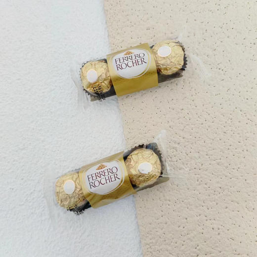 ferrero rocher费列罗榛果威化巧克力3粒 商品图1