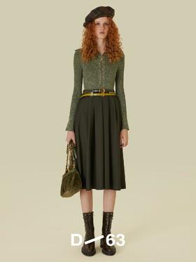 2楼D/63服饰专柜长袖连衣裙