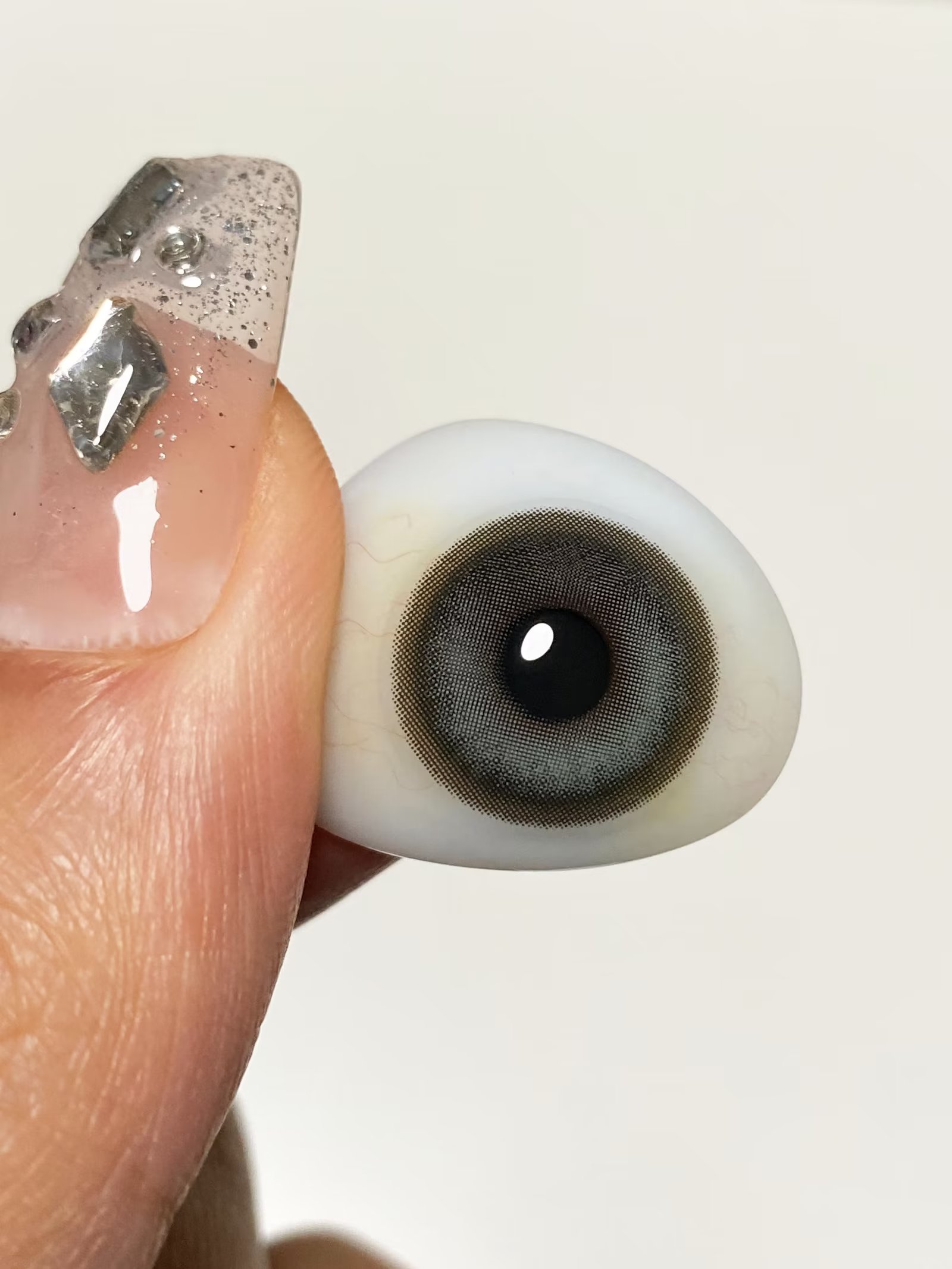 TOASTNOMI 年抛隐形眼镜 纳吉尼绿 14.5mm 1副/2片 左右度数可不同 - VVCON美瞳网