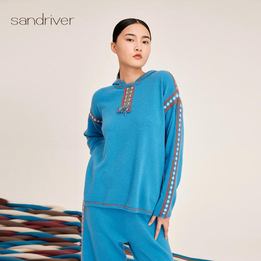 羊绒异域风休闲带帽女套衫SJF95W316A 商品图0