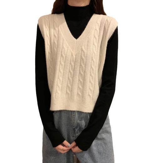 【复古港味设计风格，凸显了浓郁的怀旧情怀~！】复古港味V领，麻花针织衫马甲 2023女装秋季新款，宽松外穿薄款毛衣lm 商品图4