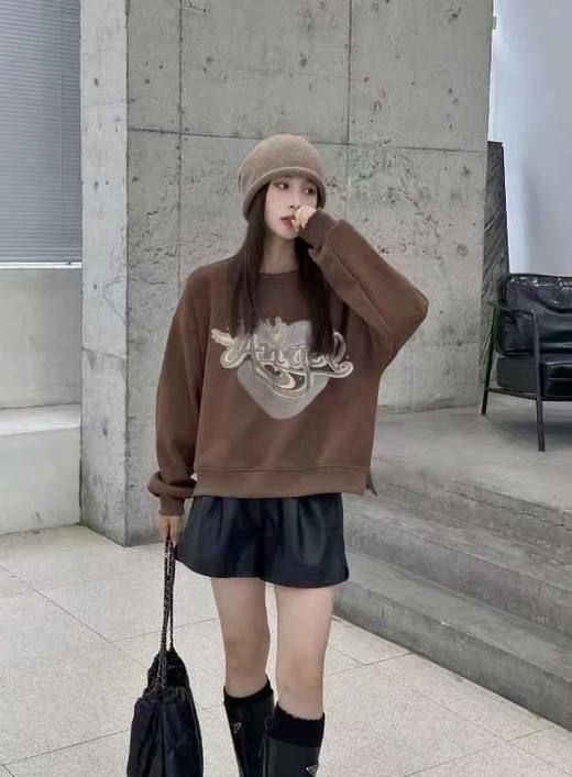 D6011        欧版气质印花休闲圆领套头加绒卫衣（特价不退换） 商品图3