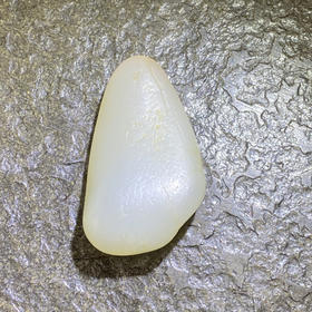 和田玉（白玉）籽料原石29g（价格面议）
