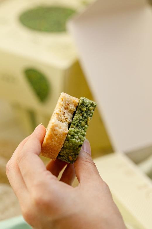 买4盒赠1盒！“东坡美食三绝”【艾草黑豆/鸡内金炒米酥】艾草清热 鸡内金益胃 酥脆化渣 米香古韵 老冰糖熬制 非油炸更健康 商品图5