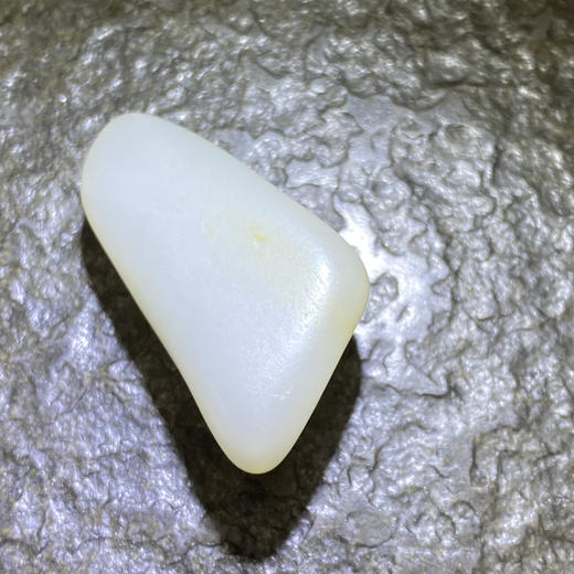 和田玉（白玉）籽料原石26g（价格面议） 商品图1