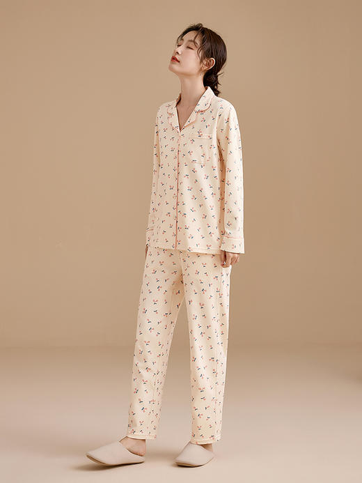 康妮雅女式长袖长裤开襟套装 商品图4