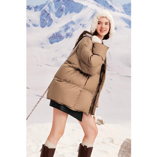 【严选】诗凡黎冬经典无领设计感羽绒服SEA480301 商品图4