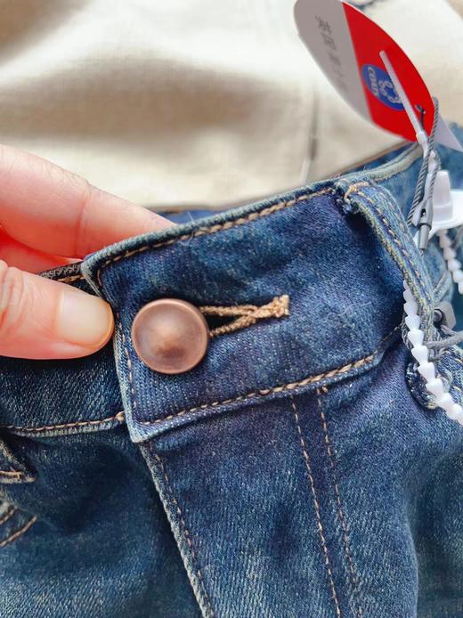 老米优品🎈大爱神裤！媲美专G品质《3D立体切割设计🍂复古做旧水洗窄版直筒牛仔裤》微拖地，复古，显瘦好版型！ K231008B 商品图4