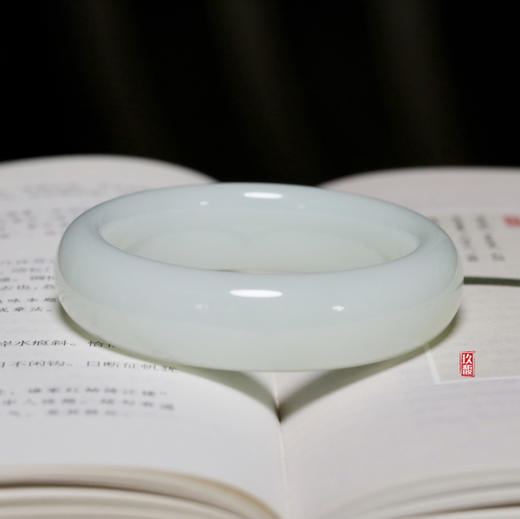 和田玉（白玉）宽条俄料手镯--平安镯/宽18-19mm/厚度11-12mm 商品图2
