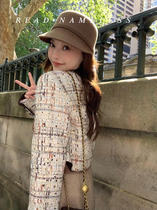 Read Nameless /进口面料巧克力小香+棕色针织抹胸 商品图3