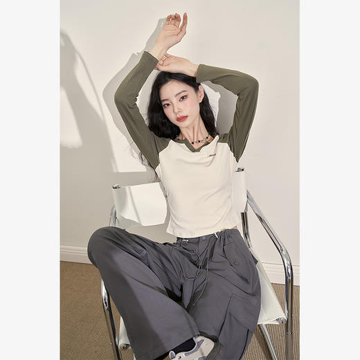 撞色休闲长袖T恤女新款拼色小V领设计感修身上衣女V0038443 商品图4