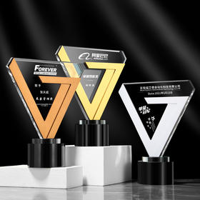 水晶奖杯定制创意金属三角高档大气授权牌年会优秀员工奖牌定做