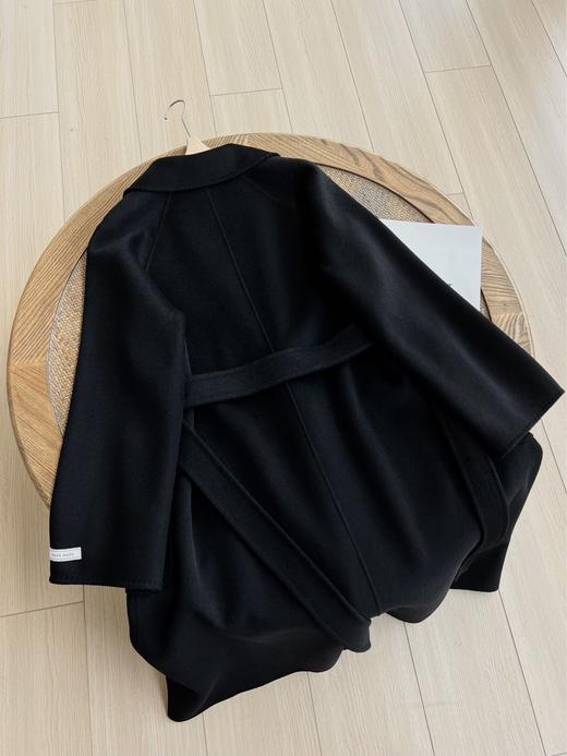 高品质的平替大衣🧥来啦💯1比1还原😏超A版型✅女生必备秋冬战袍🥰限时价💰399💯 7天无理由退换🉑️5色🉑️选👍现货秒发 商品图12