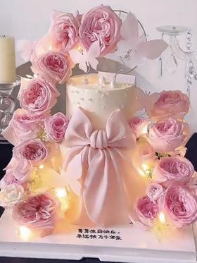 黑巢-粉雪山双层玫瑰生日蛋糕
