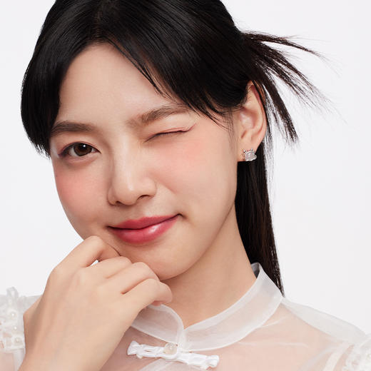 KEDER卡蒂罗 和田玉生肖龙耳钉 925银 女 小众高级新款2023爆款本命年礼物 商品图4