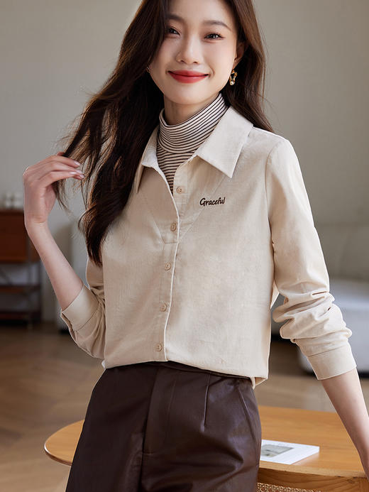 【专属特价】熙世界假两件半高领拼接灯芯绒衬衫女秋冬加厚设计感气质衬衣上衣 商品图5