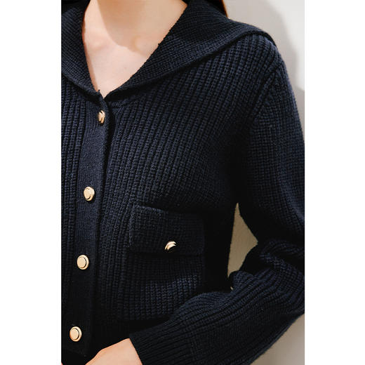 【严选】诗凡黎冬设计感海军翻领精致金属扣针织衫SEB231281 商品图3