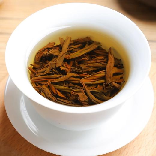 【怡人醇柔甘甜润心！武夷山正山小种红茶】过节送礼，色泽乌润，香气浓郁，红茶送手提袋两条300克健康 商品图2