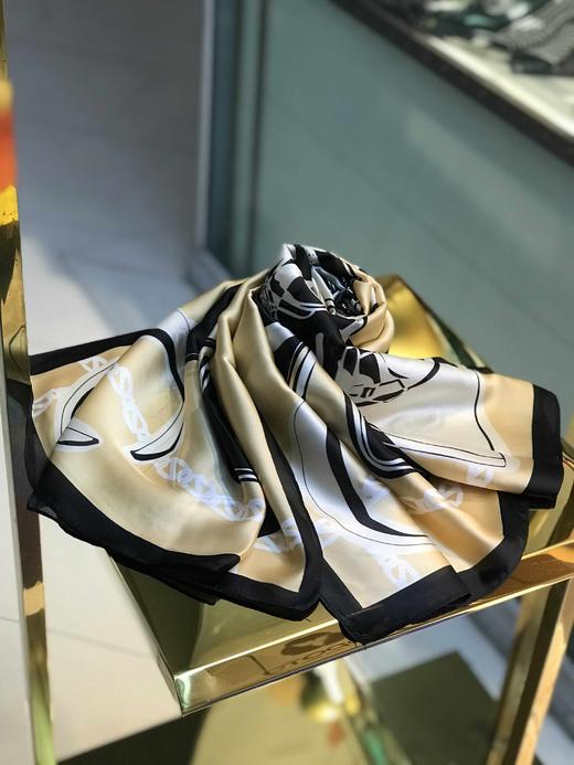 优品堂【花花世界】手感丝长巾 商品图2