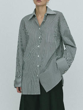 Viktoria Chan｜AW23013 Elisa oversized shirt [ 蓝 / 米 / 白 ]