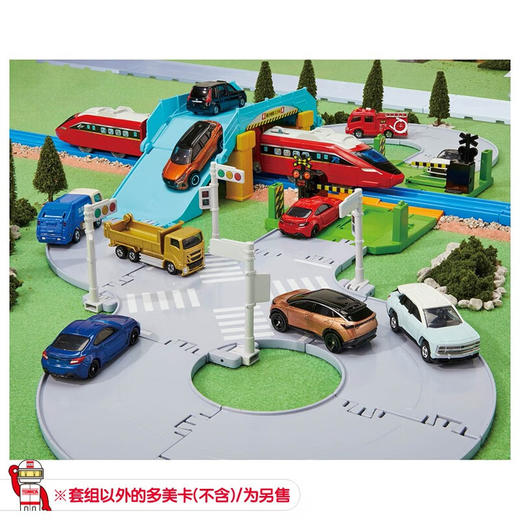 多美卡NO.209577小镇路桥交叉路口道路套组 商品图3