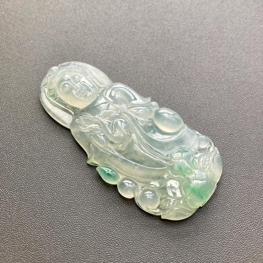 冰种飘阳绿翡翠大观音 商品图2