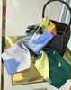 优品堂【心语】斜纹手感丝90*90方巾 商品缩略图9