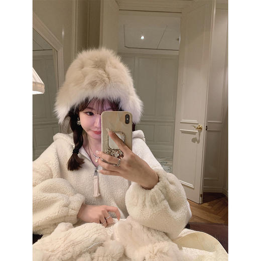 金蘑菇菇 fluffy可爱冬日 保暖穿搭组/可爱卡通刺绣休闲风毛衣 商品图2