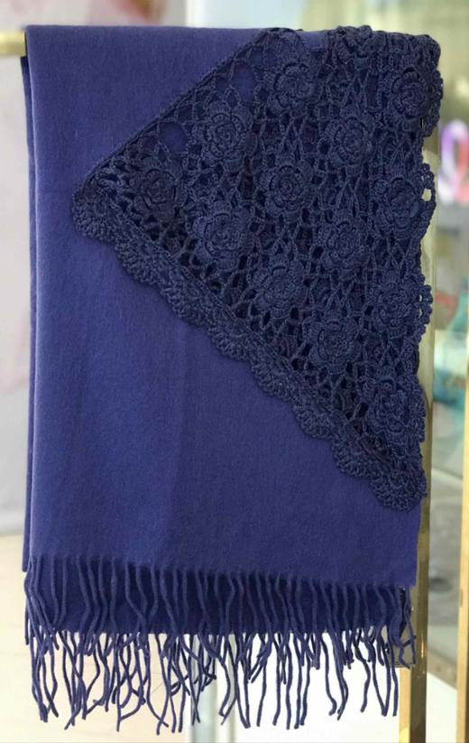 优品堂【楚楚动人】羊毛勾花🌸披肩围巾两用 商品图5