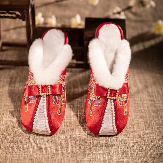 毛拖鞋女2023新款中老年加绒加厚宽松保暖办公室外穿厚底绣花拖鞋 商品图7