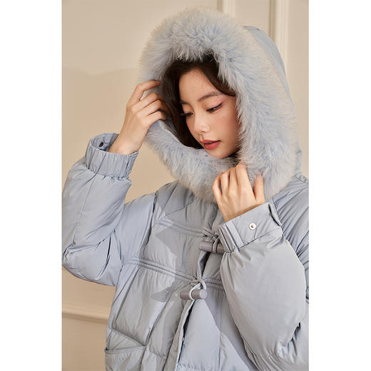 西遇鸭绒中长款羽绒服秋冬新款时尚洋气加厚长款毛领连帽外套D2338291 商品图3