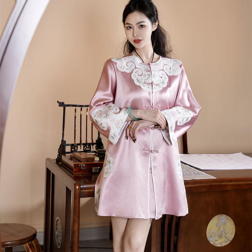 FLZD-A9569秋新款三醋酸重工刺绣拼接蝶恋花风衣中长款开衫盘扣外套国风 商品图2