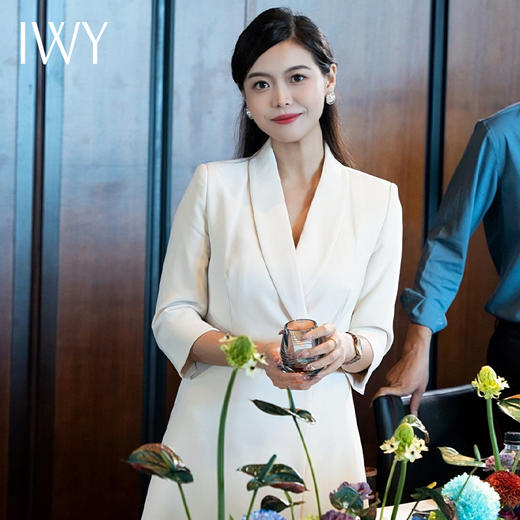 IWY/洋气白色连衣裙女西装裙干练总裁职业主持会议正Q0771-W 商品图3