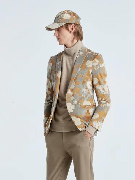 RARE/威雅 23秋冬 卡其色花朵提花丝绒西装外套 商品图1