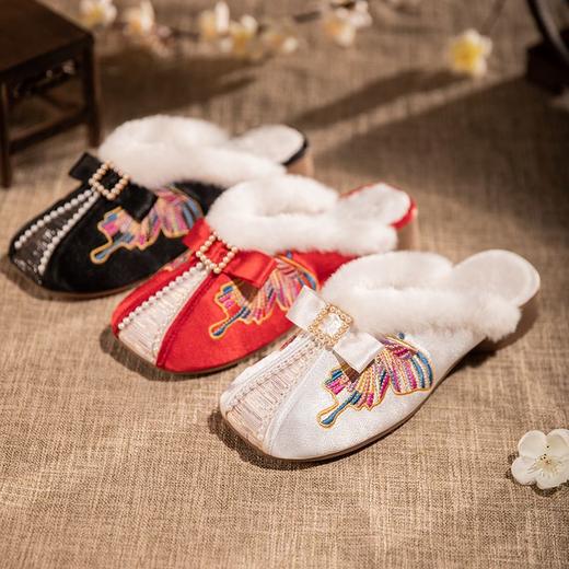 毛拖鞋女2023新款中老年加绒加厚宽松保暖办公室外穿厚底绣花拖鞋 商品图9
