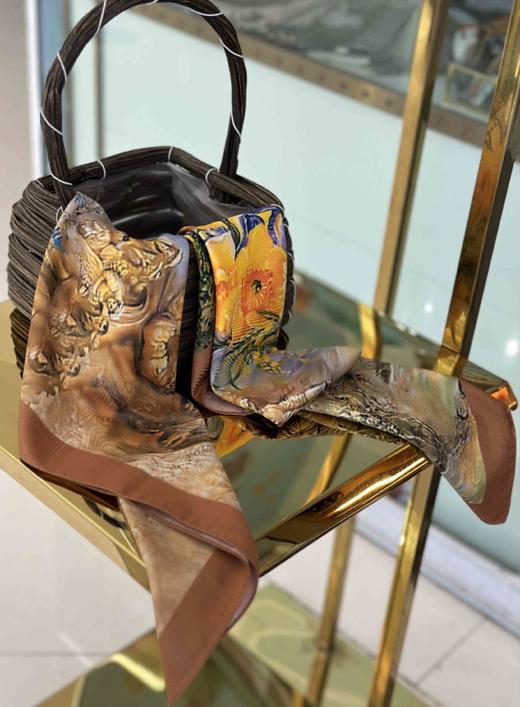 优品堂【心语】斜纹手感丝90*90方巾 商品图12