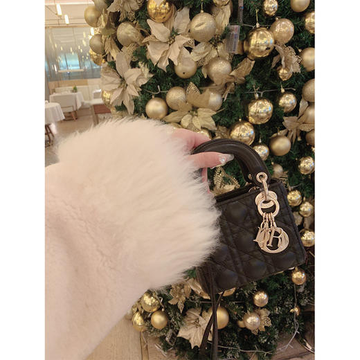 金蘑菇菇 Jingle bells 圣诞情话 / 密苏里皮毛一体 千金华丽外套 商品图1