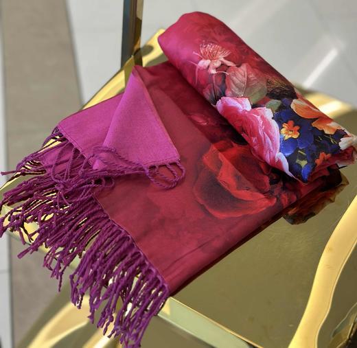 优品堂【春花秋月】双面双色披肩围巾两用 商品图1