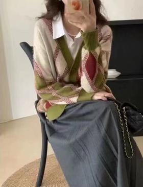 70673#菱格绵羊毛开衫