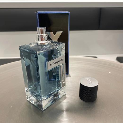 YSL先锋男士淡香水淡蓝色的香水 棱角分明的透明瓶身 商品图5