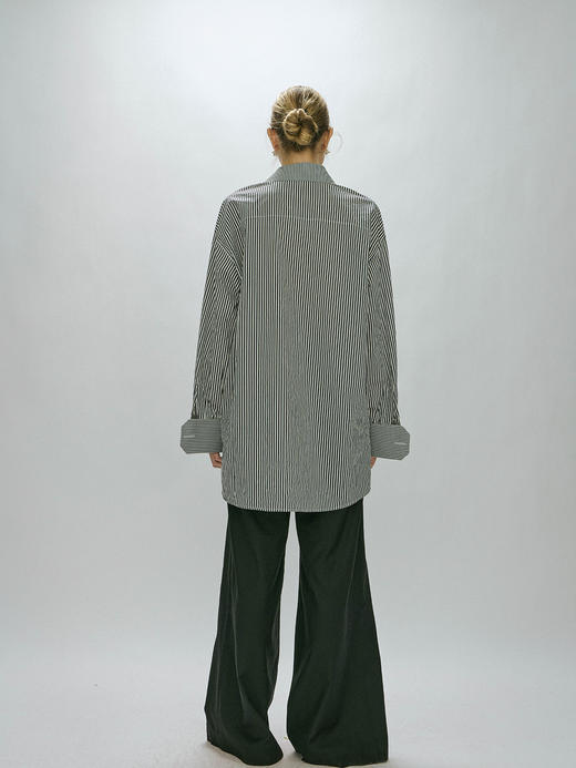 Viktoria Chan｜AW23013 Elisa oversized shirt [ 蓝 / 米 / 白 ] 商品图2