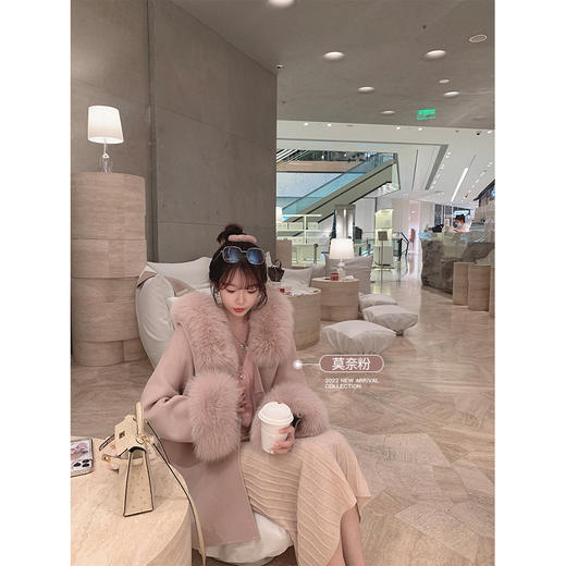 微瑕疵  可退换邮费需自理 金蘑菇菇 黑标 小鹿斑比 /  新年的娇贵氛围～嗲甜系狐狸毛领大衣 商品图2