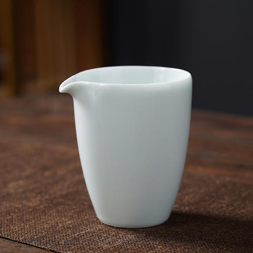 青瓷侧把壶十头套组 商品图4