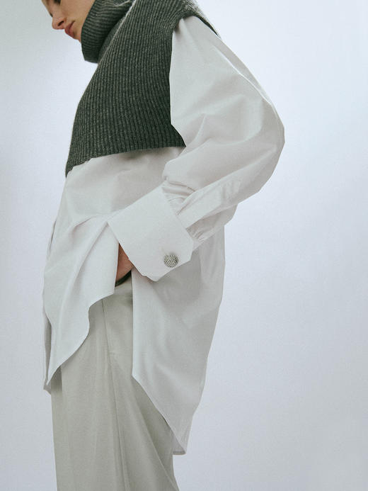 Viktoria Chan｜AW23013 Elisa oversized shirt [ 蓝 / 米 / 白 ] 商品图1