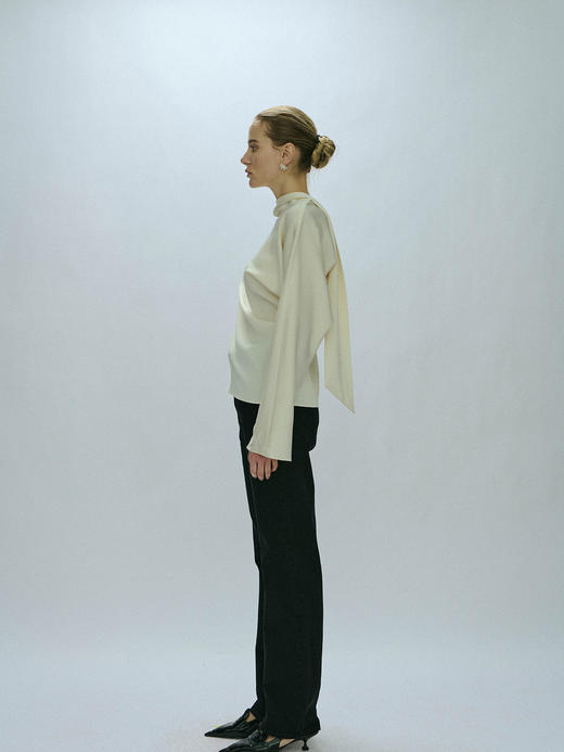 Viktoria Chan｜AW23096 Camy satin blouse  [ 黑 / 蓝 / 白 ] 商品图9